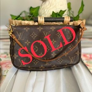 SOLD-Authentic LV Pochette Accessoires